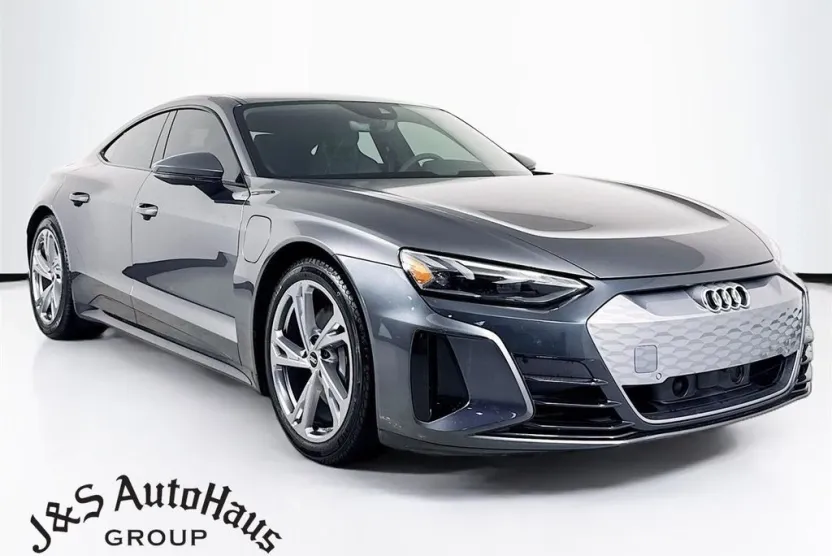 2022 Audi e-tron GT Premium Plus photo 1