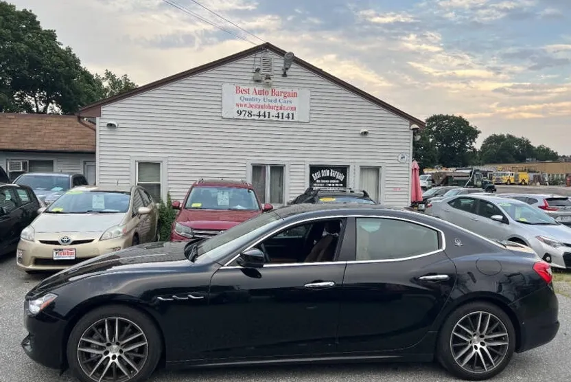 2019 Maserati Ghibli photo 1