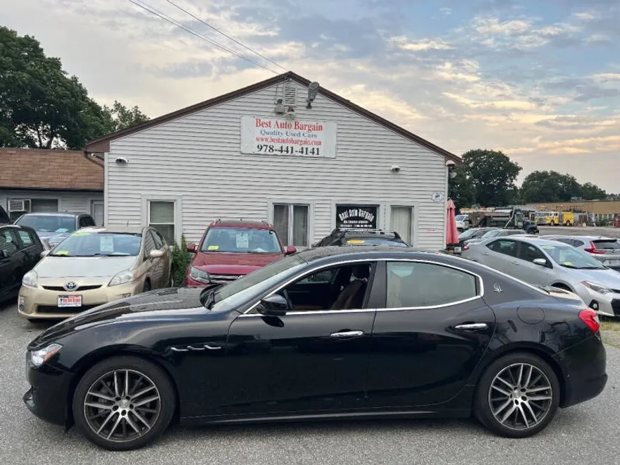 2019 Maserati Ghibli photo 1