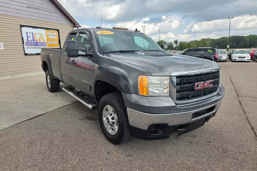 2011 Gmc Sierra SLE photo 1