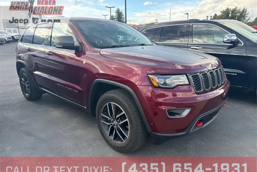 2017 Jeep Grand Cherokee Trailhawk photo 1