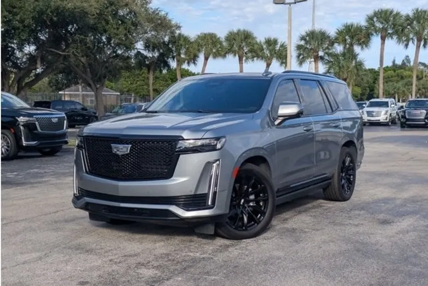 2023 Cadillac Escalade Sport photo 1