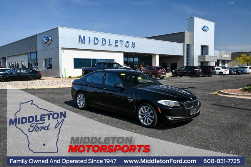 2012 Bmw 528xi 5-Series photo 1