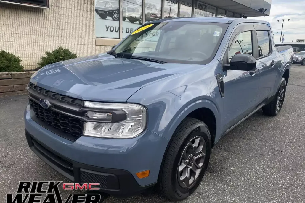 2024 Ford Maverick XLT photo 1