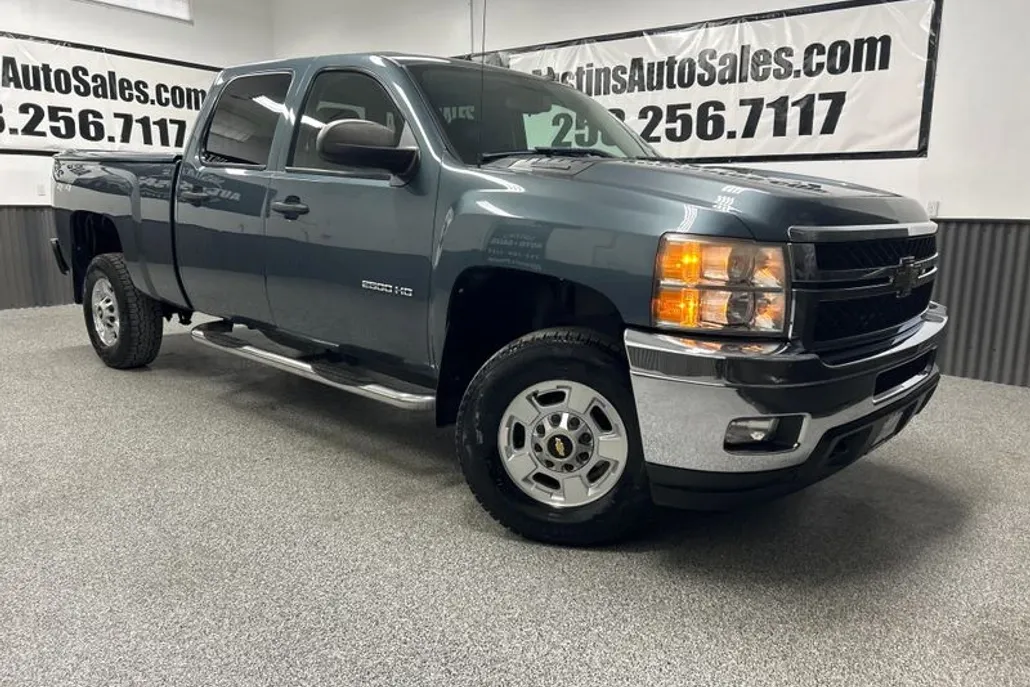 2011 Chevrolet Silverado 2500HD LT photo 1