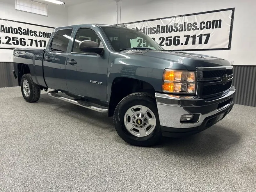 2011 Chevrolet Silverado 2500HD LT photo 1