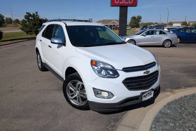 2016 Chevrolet Equinox LTZ photo 1