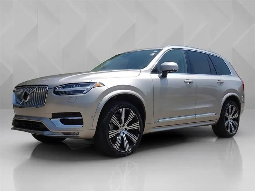 2024 Volvo XC90 Plus photo 1