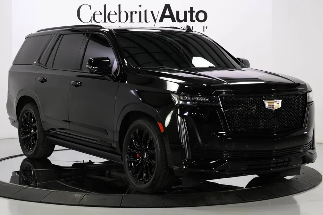 2023 Cadillac Escalade Sport photo 1