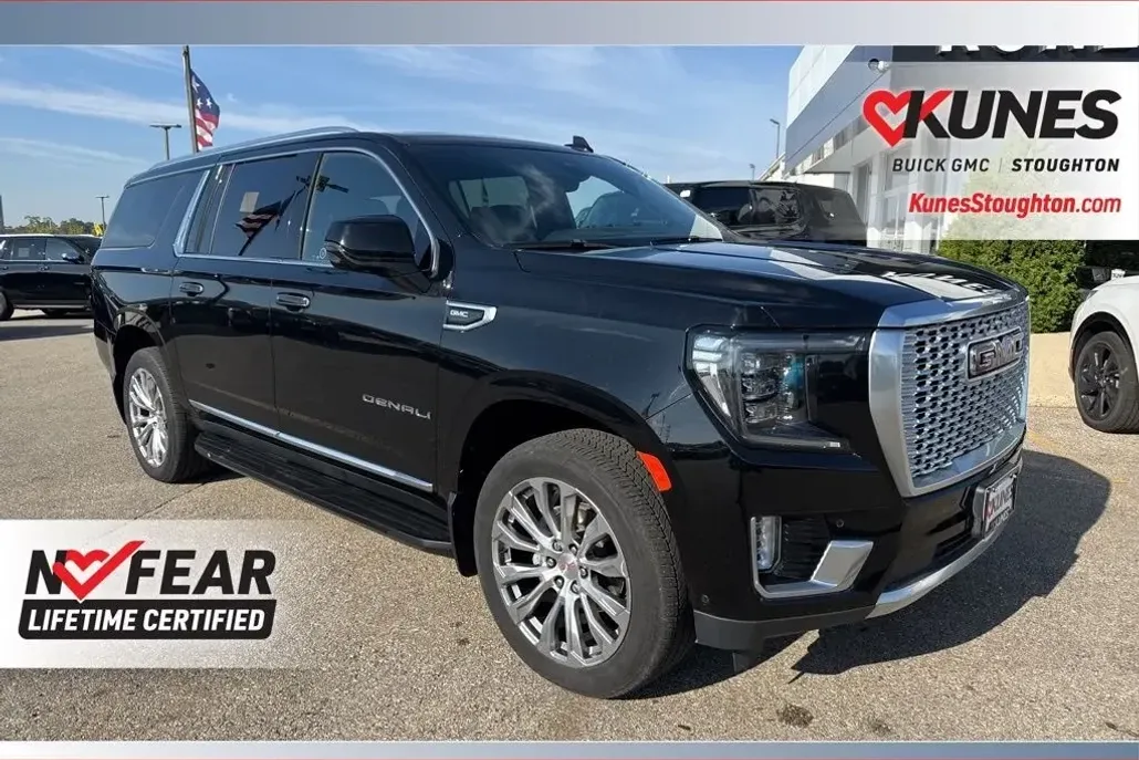 2023 Gmc Yukon XL Denali photo 1