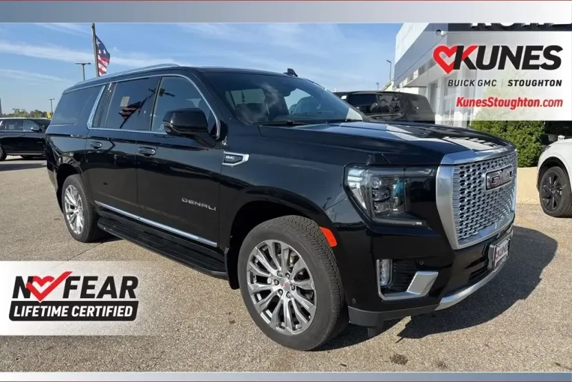 2023 Gmc Yukon XL Denali photo 1