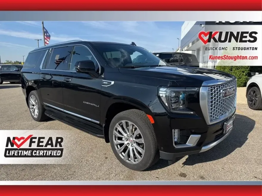 2023 Gmc Yukon XL Denali photo 1