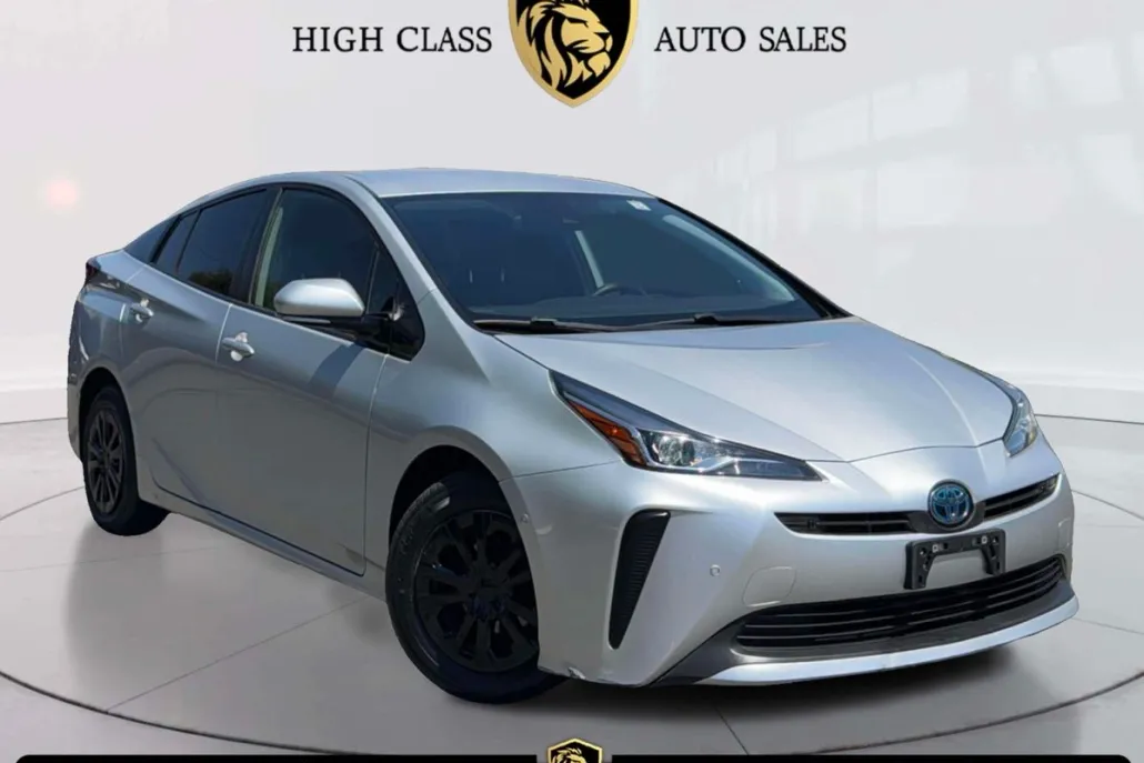 2020 Toyota Prius L Eco photo 1