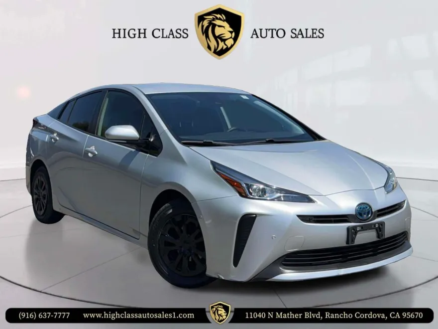 2020 Toyota Prius L Eco photo 1