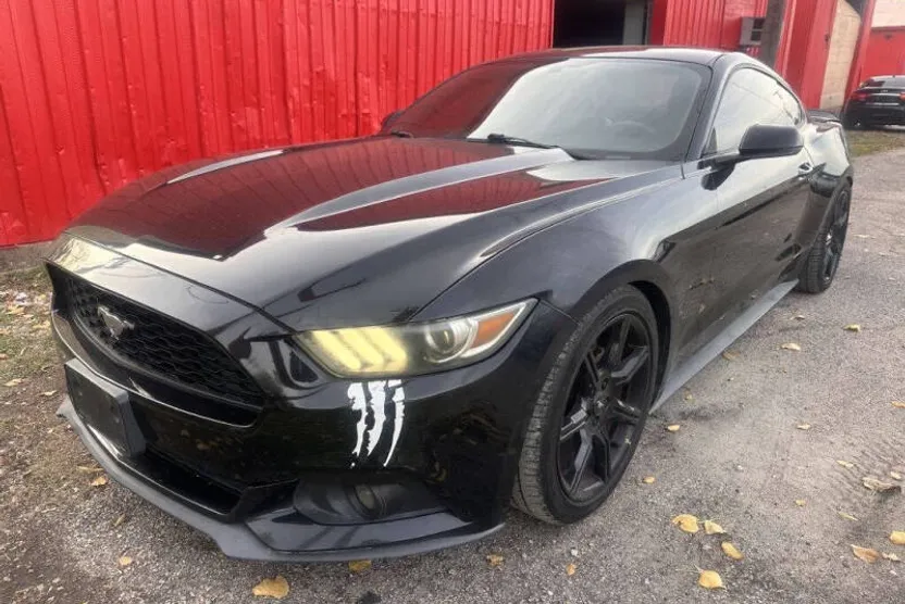 2015 Ford Mustang EcoBoost Premium photo 1