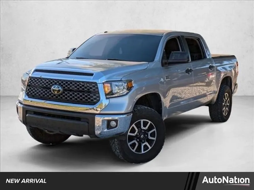 2016 Toyota Tundra SR5 photo 1