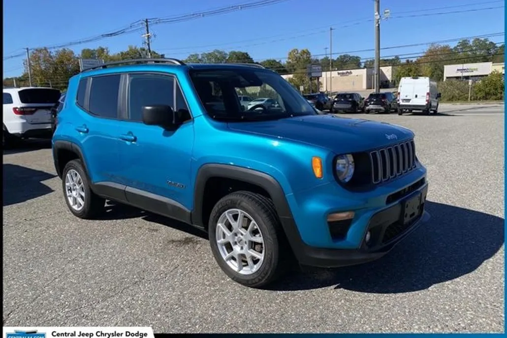 2022 Jeep Renegade Latitude photo 1