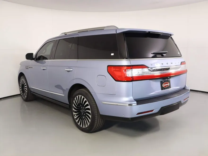 2019 Lincoln Navigator Black Label photo 1