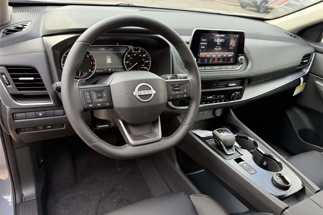 2026 Nissan Rogue SV photo 1