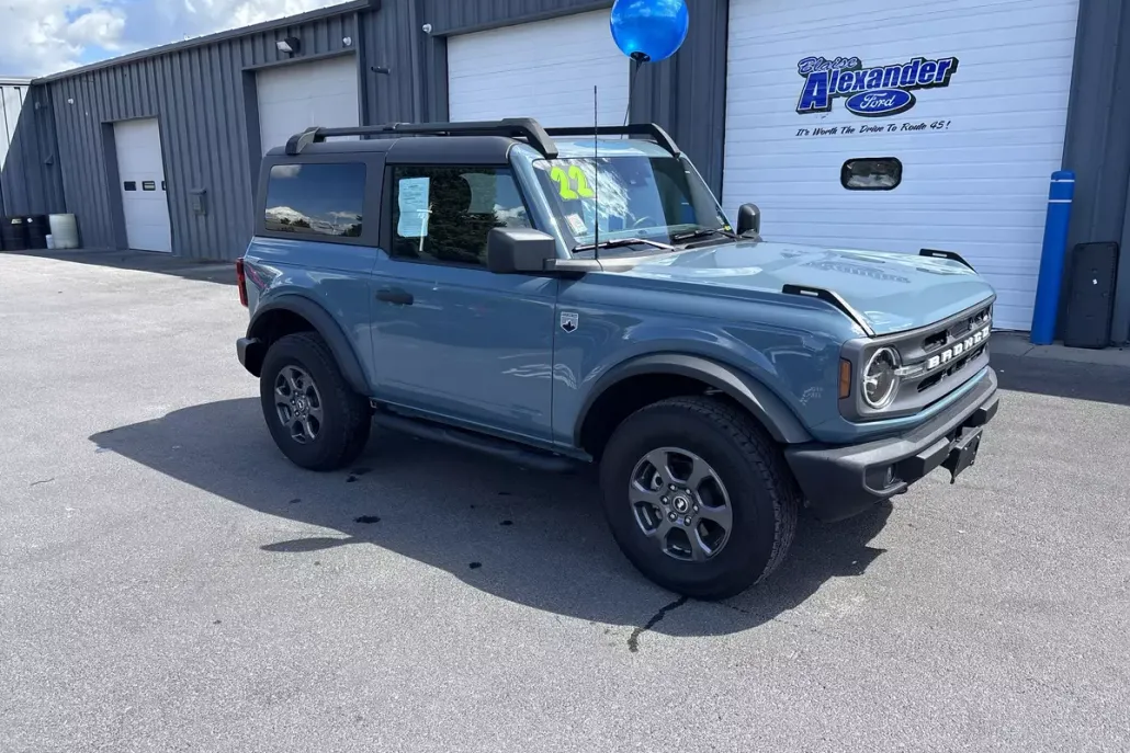 2022 Ford Bronco Outer Banks photo 1