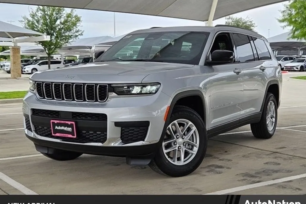 2025 Jeep Grand Cherokee Laredo X photo 1