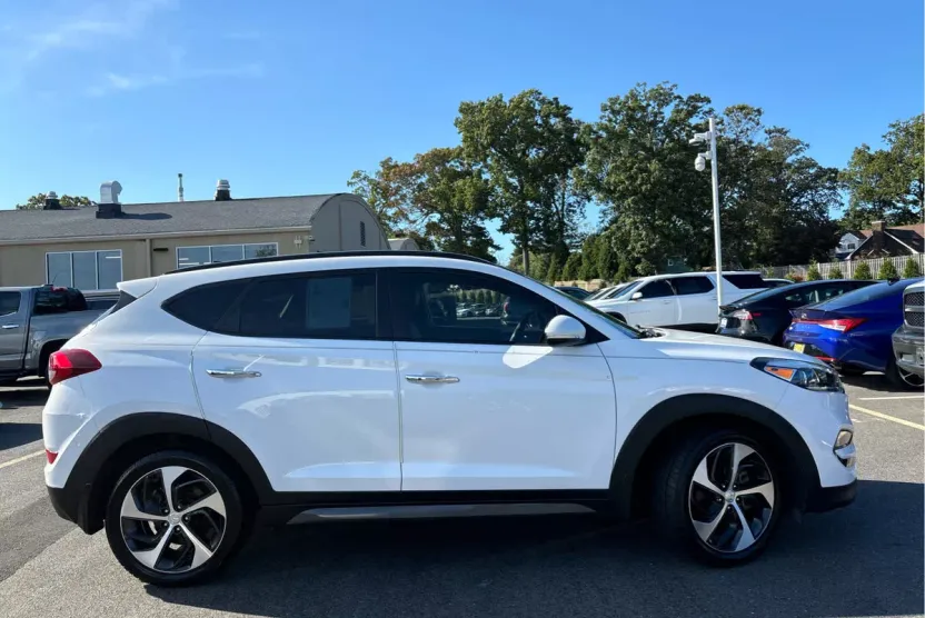 2016 Hyundai Tucson Limited photo 1