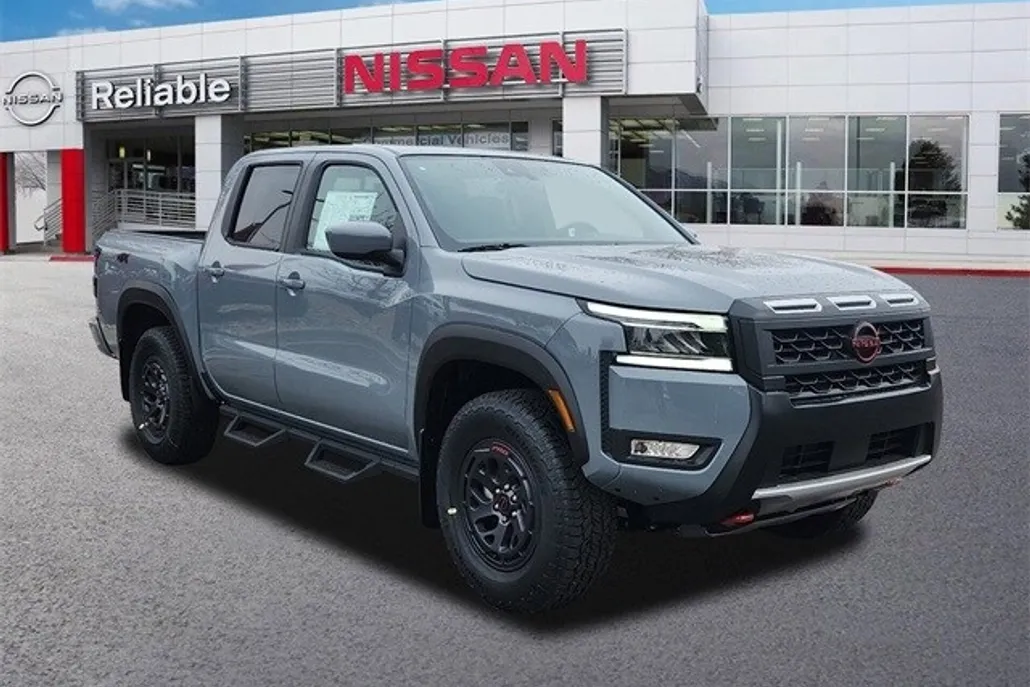 2025 Nissan Frontier PRO-4X photo 1