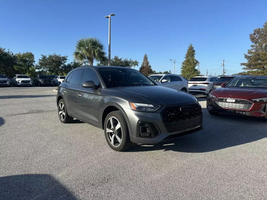 2023 Audi Q5 S line Premium Plus photo 1