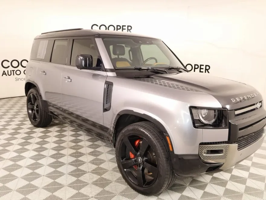2022 Land Rover Defender 110 photo 1
