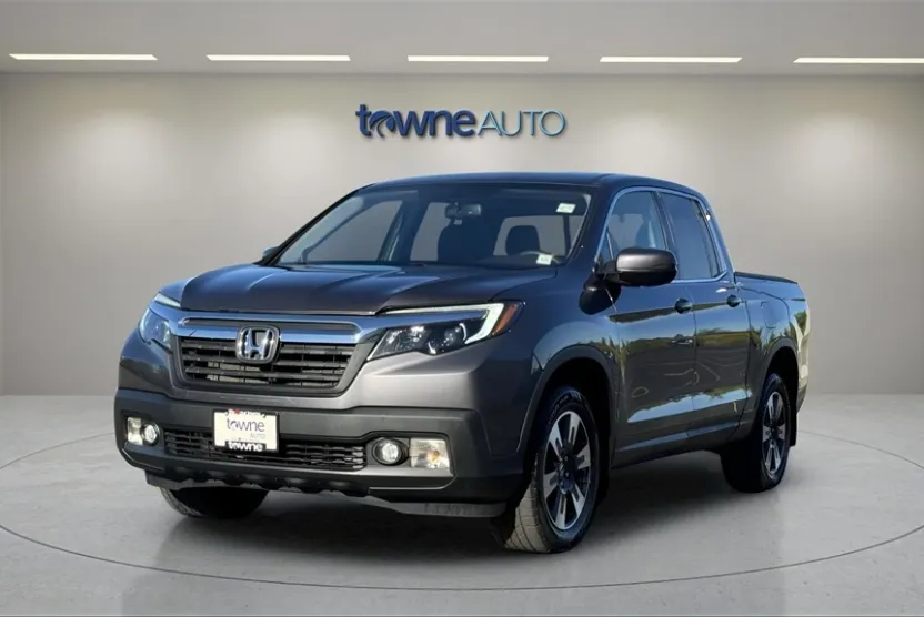 2019 Honda Ridgeline RTL-T photo 1