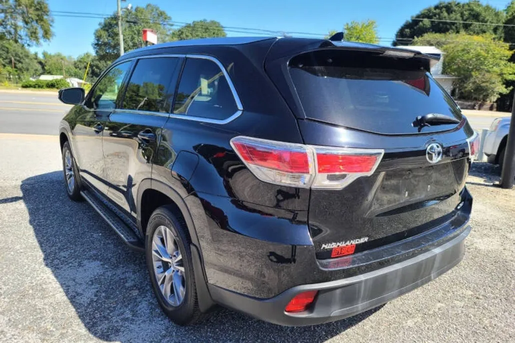 2015 Toyota Highlander XLE photo 1