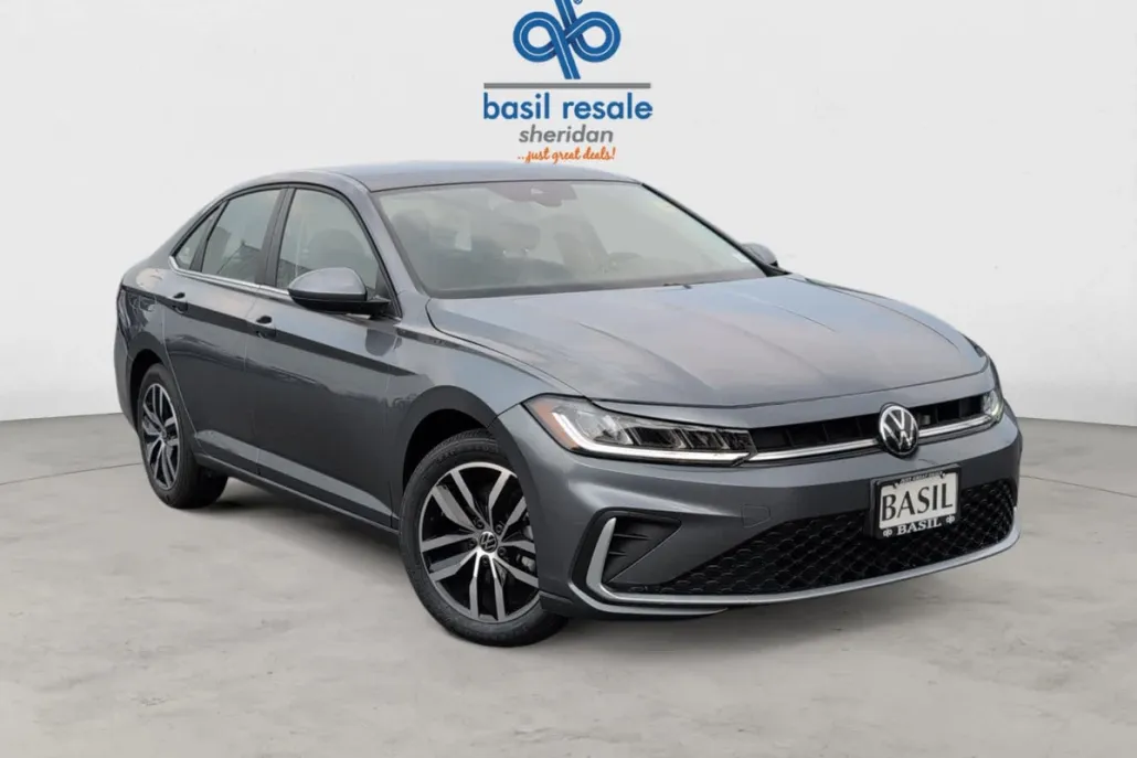 2025 Volkswagen Jetta SE photo 1