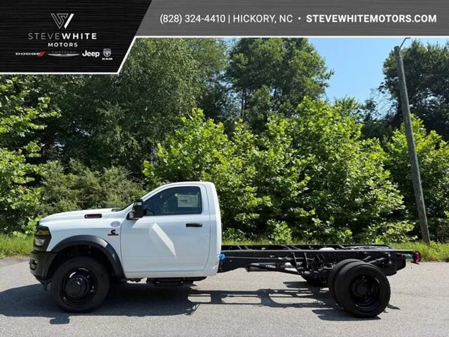 2025 Ram 5500 Tradesman photo 1