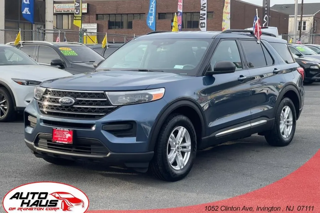 2020 Ford Explorer XLT photo 1