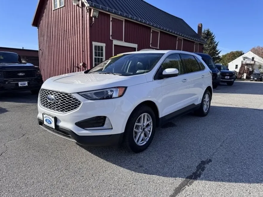2024 Ford Edge SEL photo 1