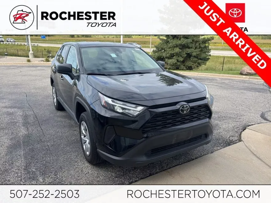 2024 Toyota RAV4 LE photo 1