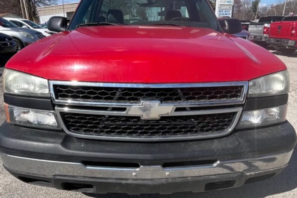 2006 Chevrolet Silverado 1500 Work Truck photo 1