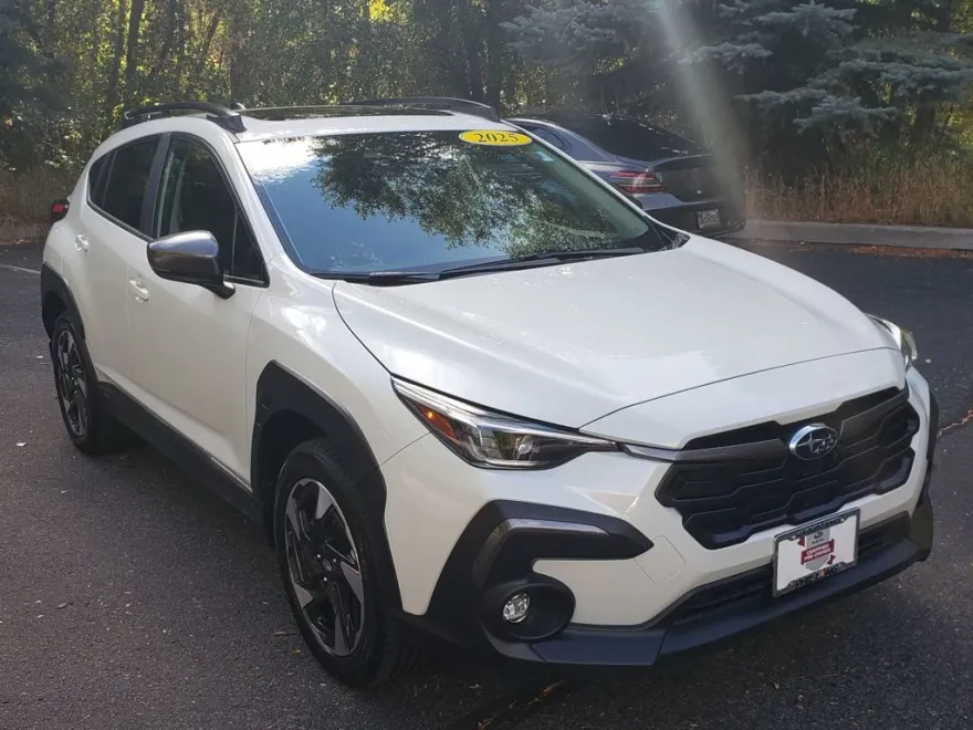 2025 Subaru Crosstrek Limited photo 1