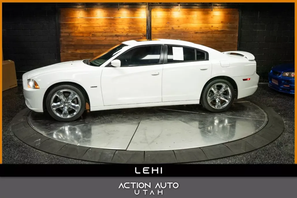 2011 Dodge Charger R/T Max photo 1