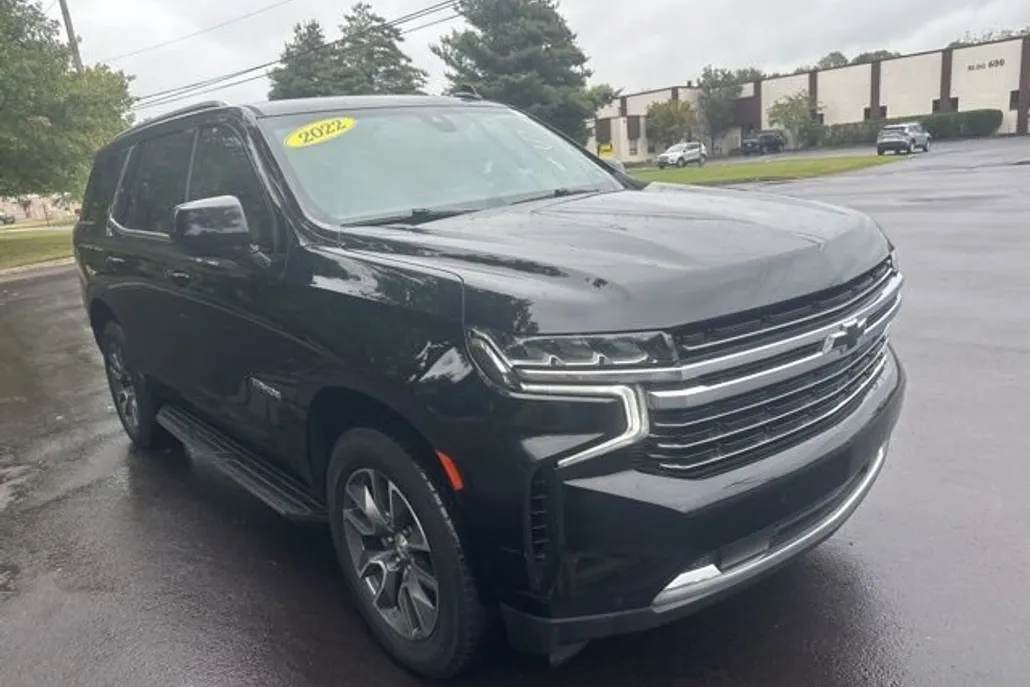 2022 Chevrolet Tahoe LT photo 1