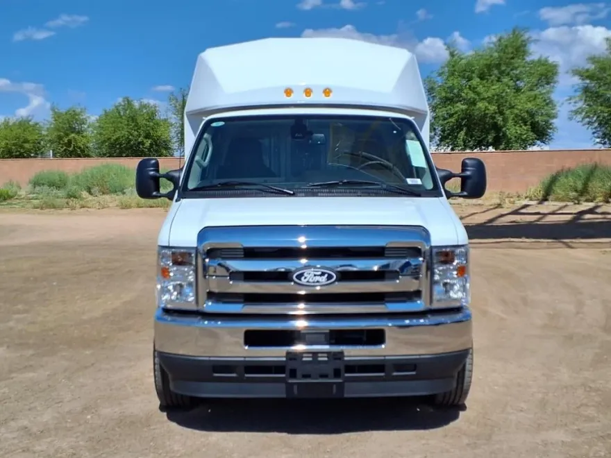 2026 Ford E-350 Base photo 1