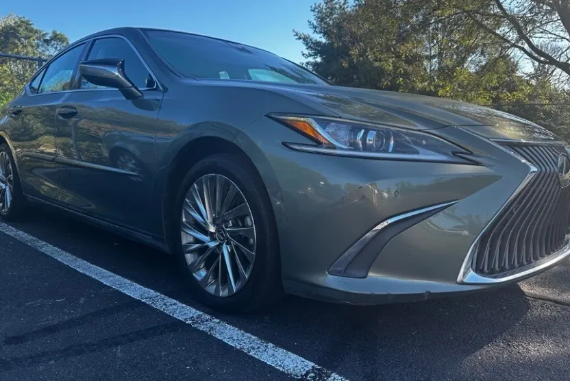 2019 Lexus ES 350 Luxury photo 1