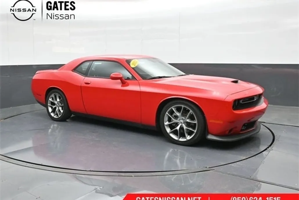 2022 Dodge Challenger GT photo 1