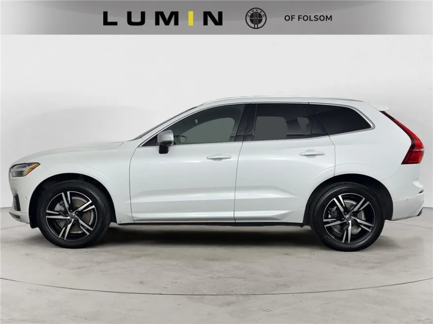 2018 Volvo XC60 T6 R-Design photo 1
