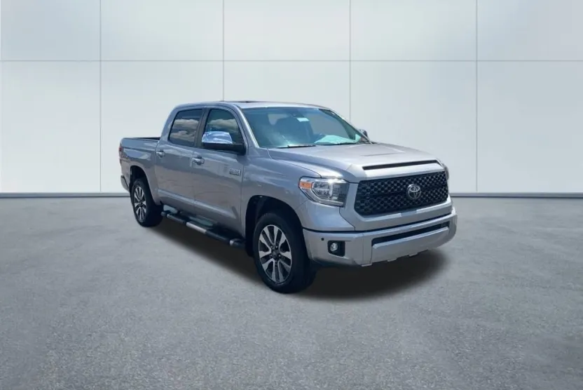 2020 Toyota Tundra Platinum CrewMax photo 1