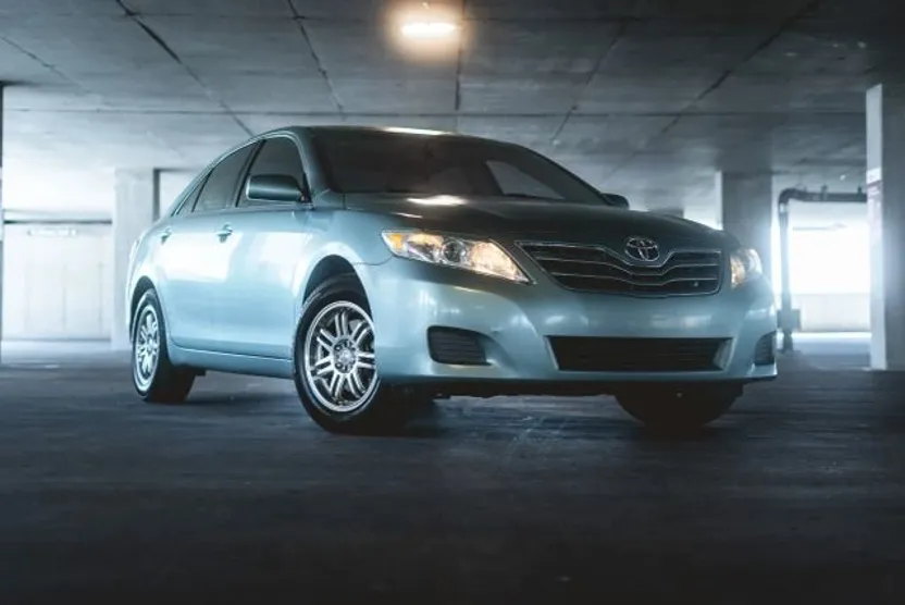 2011 Toyota Camry LE photo 1