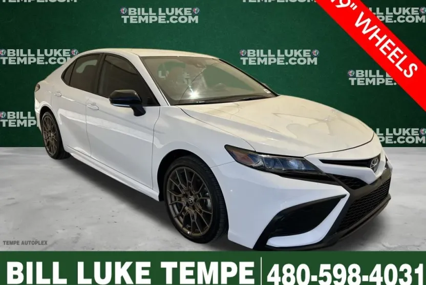 2024 Toyota Camry SE photo 1
