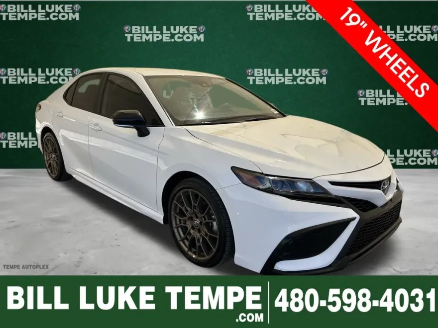 2024 Toyota Camry SE photo 1