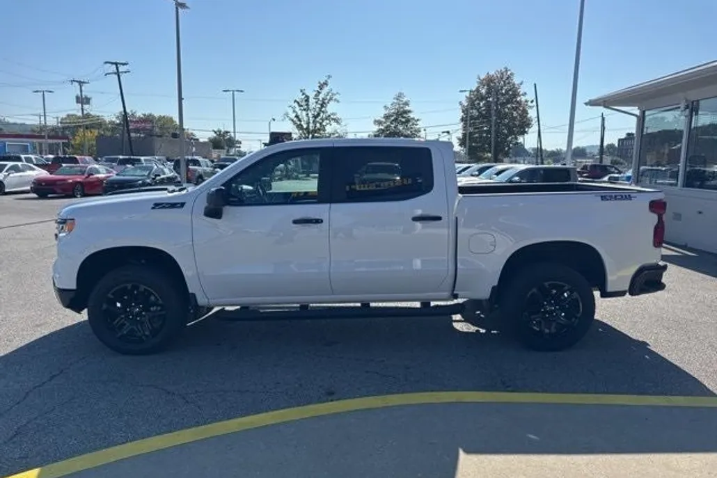 2025 Chevrolet Silverado 1500 LT Trail Boss photo 1