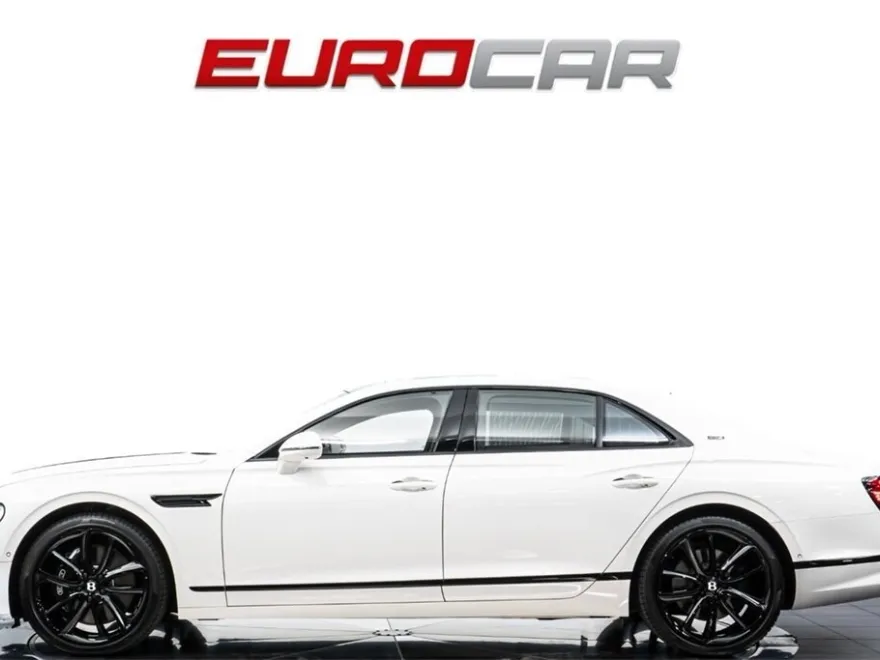 2024 Bentley Flying Spur photo 1